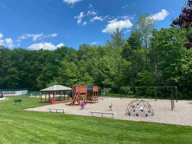 $1,907 | 99 Powers Street, Unit 175, Milford, NH 03055