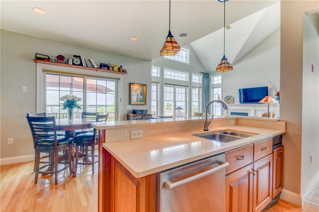 297 Village Road Tiverton, RI 02878 - Photo 17 of 38