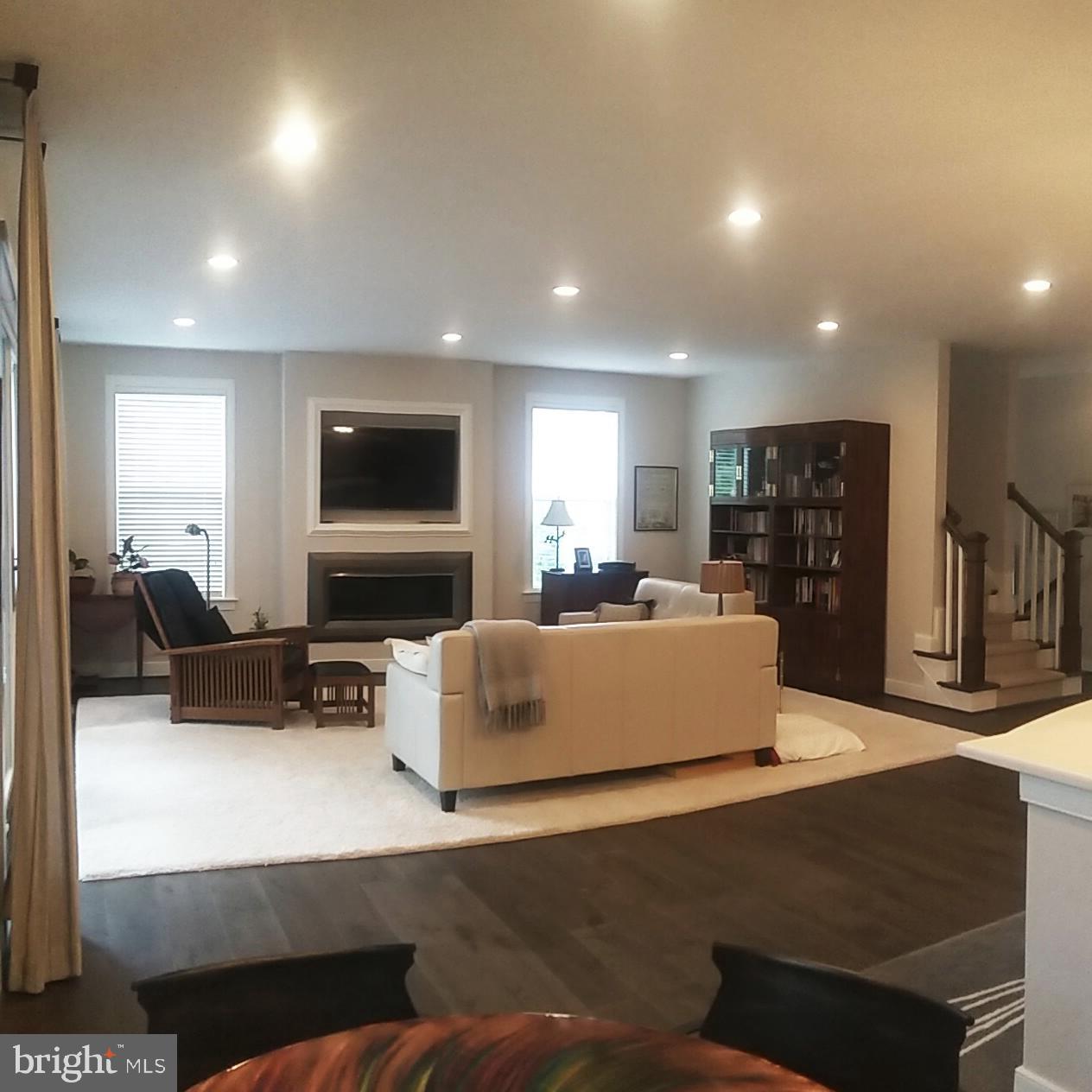 4440 Rosenwald Lane Fairfax, VA 22030 - Photo 13 of 34