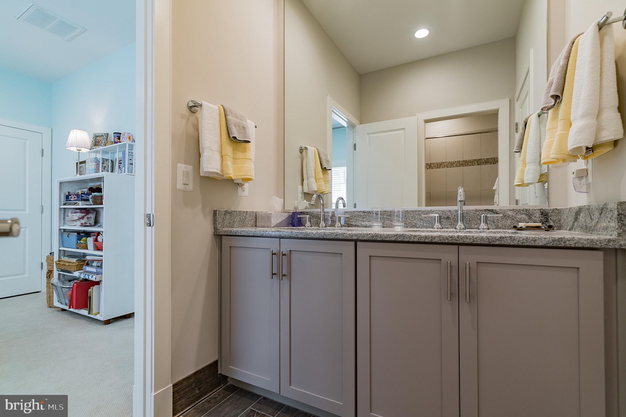 4440 Rosenwald Lane Fairfax, VA 22030 - Photo 25 of 34