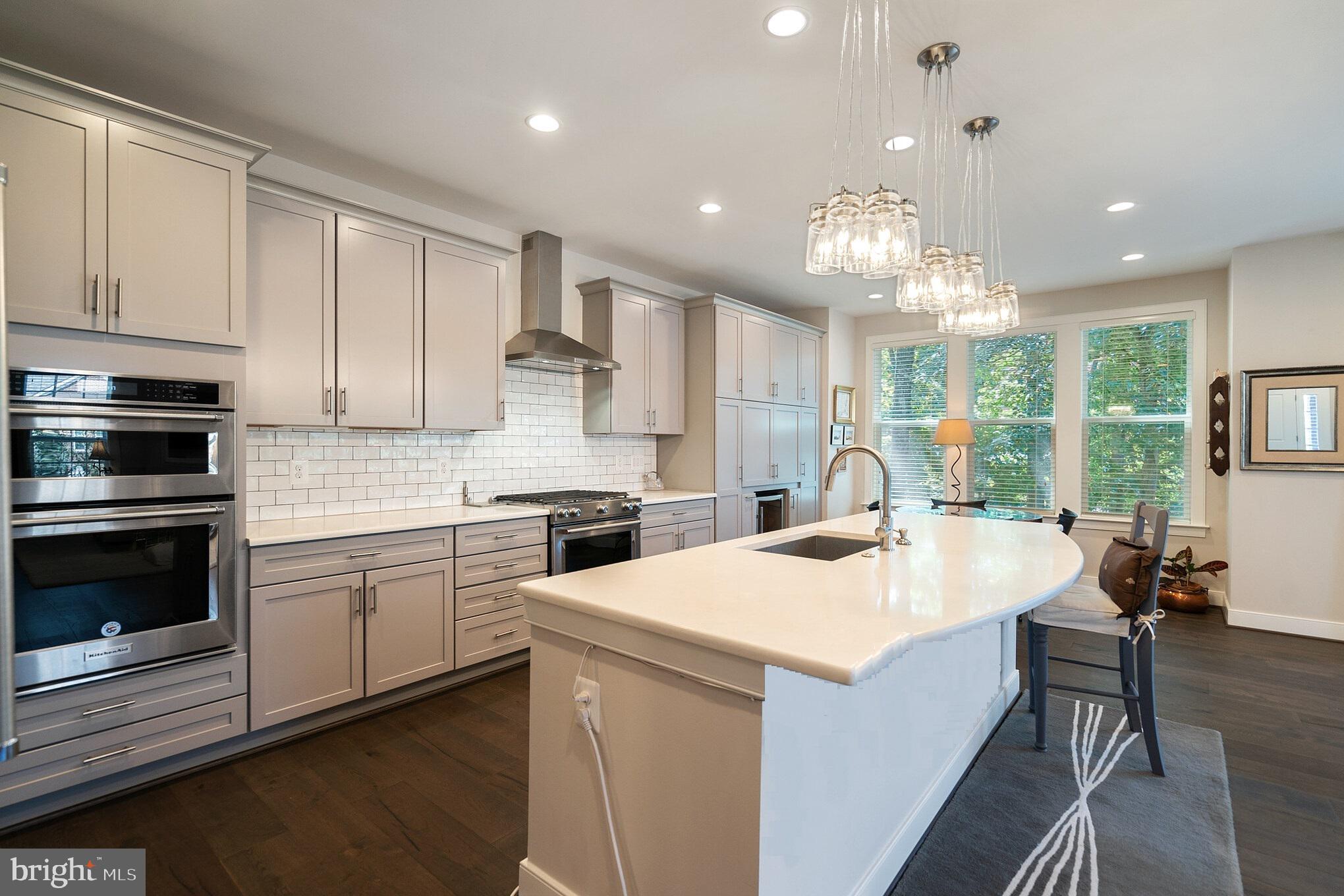 4440 Rosenwald Lane Fairfax, VA 22030 - Photo 9 of 34