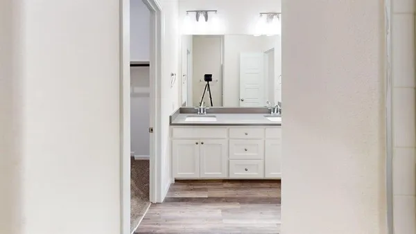 $2,575 | 16124 Doe Lk Drive, Frisco, TX 75033