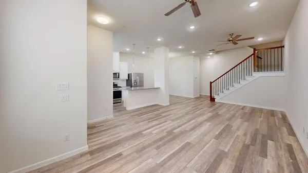 $2,575 | 16124 Doe Lk Drive, Frisco, TX 75033