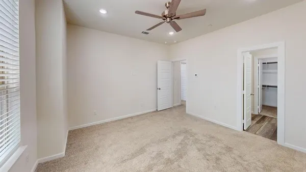 $2,575 | 16124 Doe Lk Drive, Frisco, TX 75033