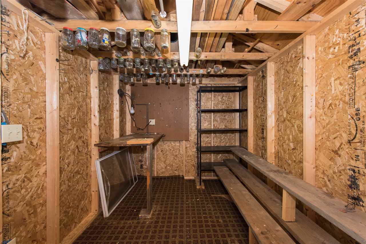 33 Seneca Street Rochester, NH 03867 - Photo 8 of 40