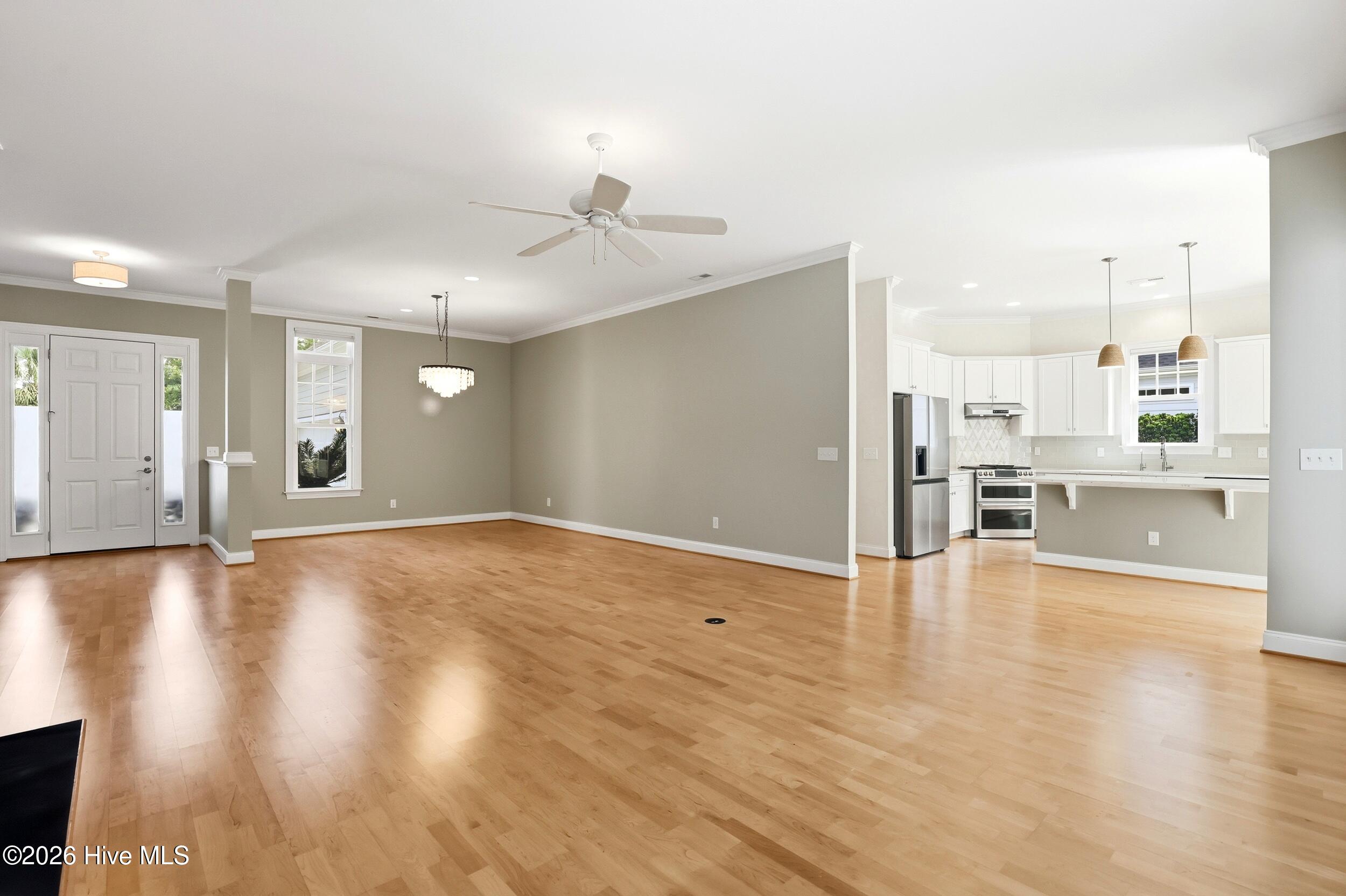 614 Tanbridge Road Wilmington, NC 28405 - Photo 8 of 45 614_Tanbridge_Rd_010