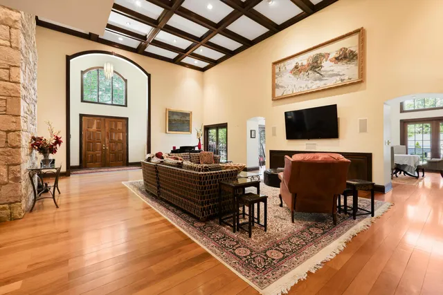 $5,600,000 | 1511 Carroll Lane, Chattanooga, TN 37405