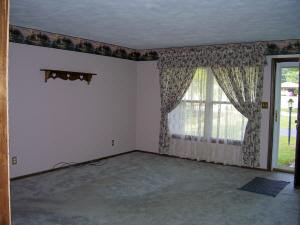 1018 Art Gallery Road Bedford, IN 47421 - Photo 2 of 5 Gallery Image 2