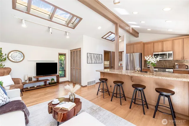 $2,050,000 | 4103 106th Place Northeast, Kirkland, WA 98033