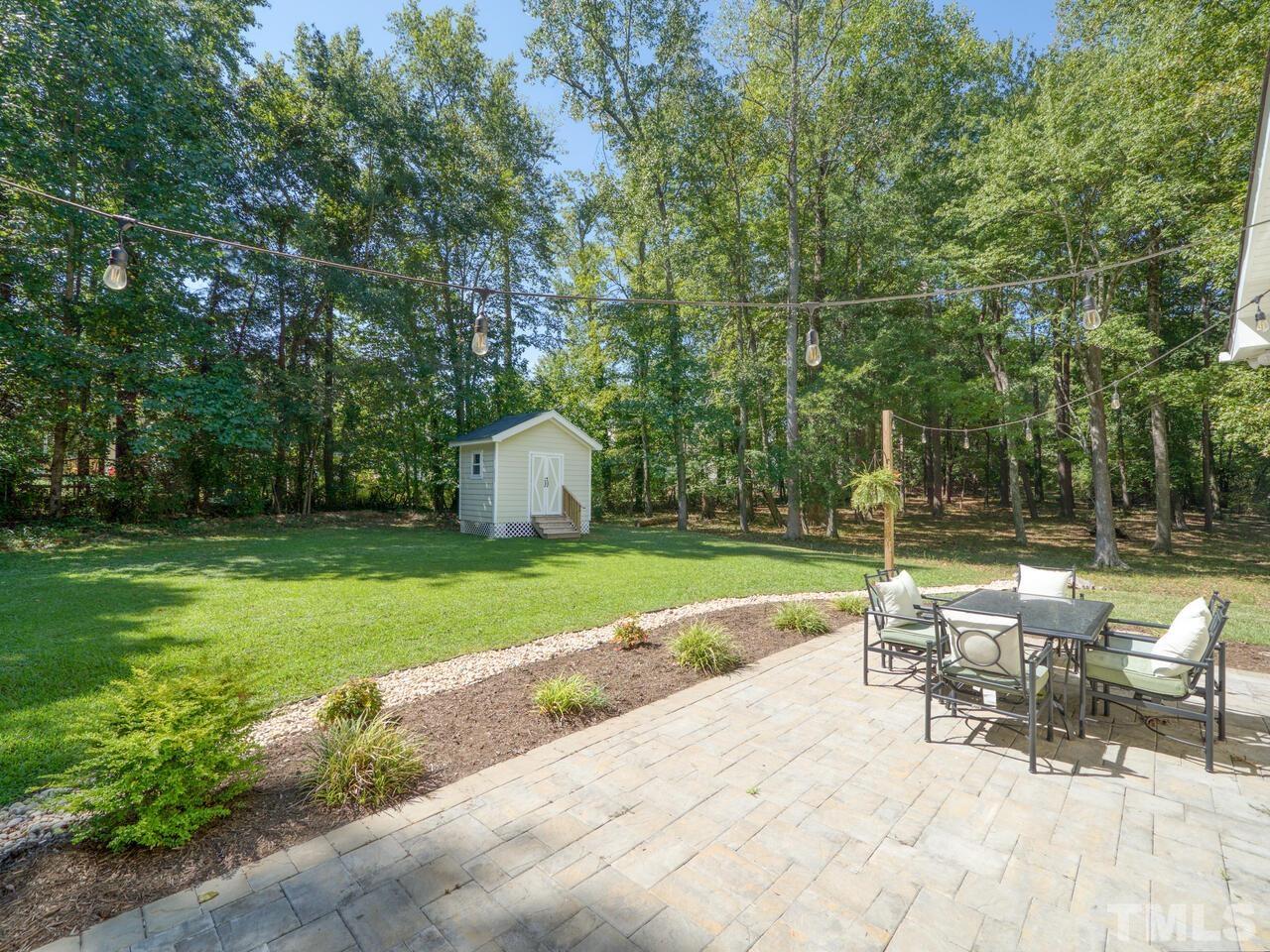430 Obie Drive Durham, NC 27713 - Photo 32 of 35 a garden view with a sitting space