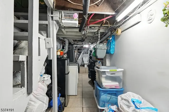 a view of walk in closet