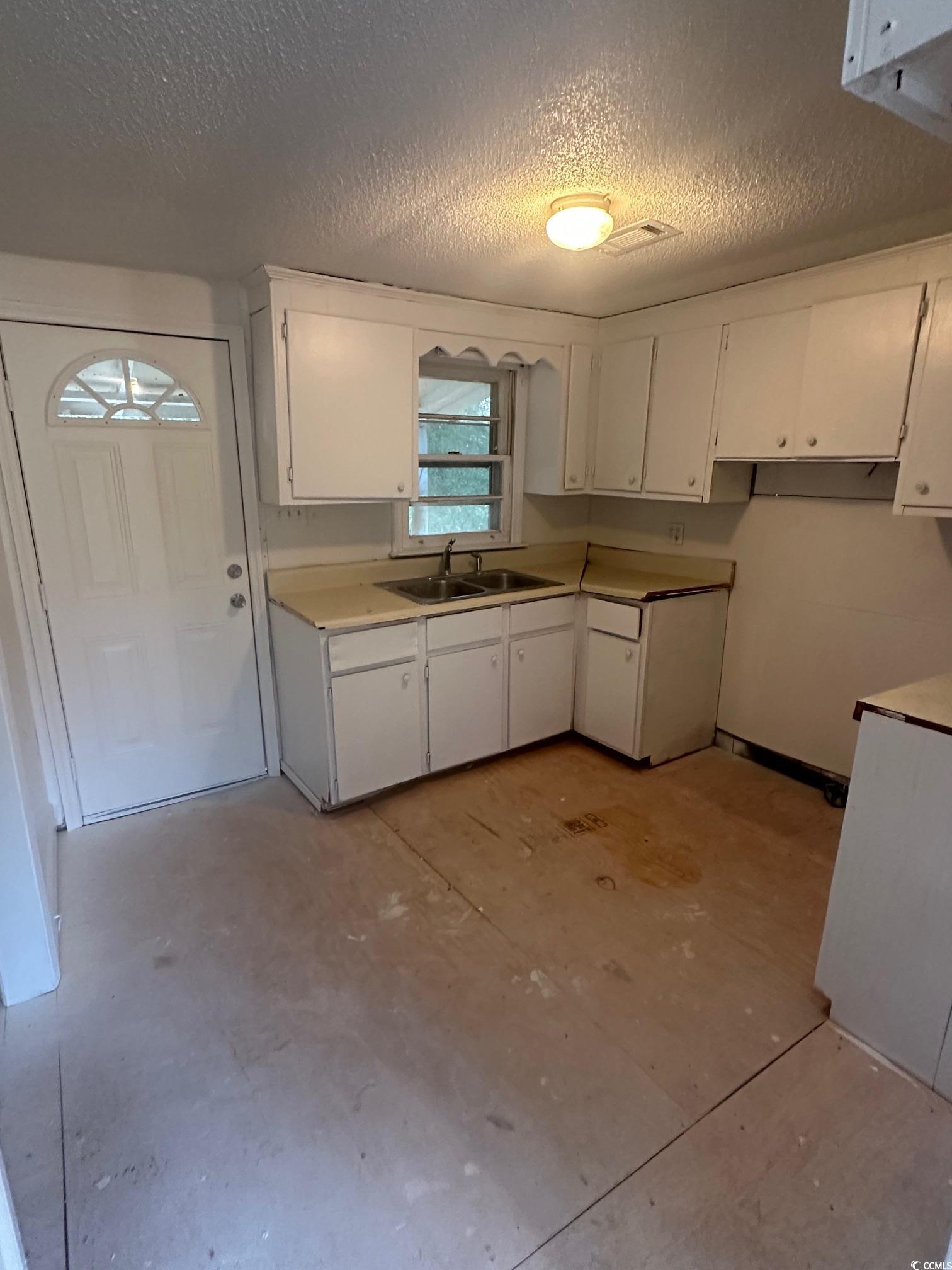 303 Leroy Bethea Street Mullins, SC 29574 - Photo 11 of 28