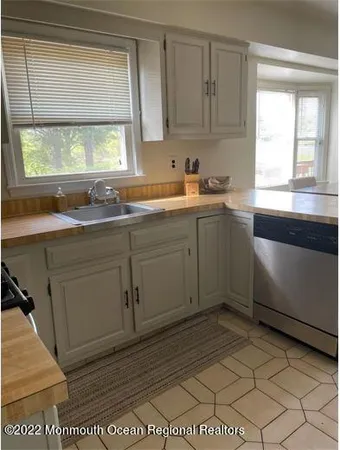 $4,000 | 15 Cardinal Court, Marlboro, NJ 07746