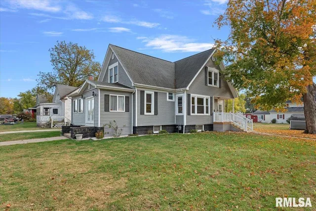 $179,900 | 709 Louisa Street, Illiopolis, IL 62539