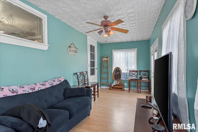 $179,900 | 709 Louisa Street, Illiopolis, IL 62539