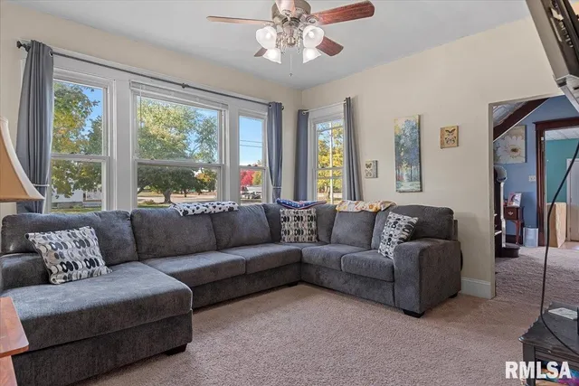 $179,900 | 709 Louisa Street, Illiopolis, IL 62539