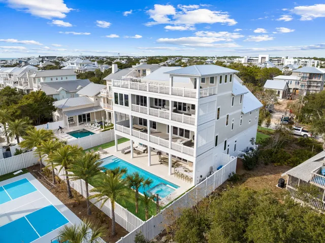 a kitchen that has a lot of cabinets in it