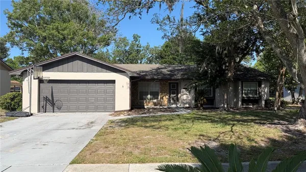$2,600 | 6434 Rockingtree Lane, Orlando, FL 32819