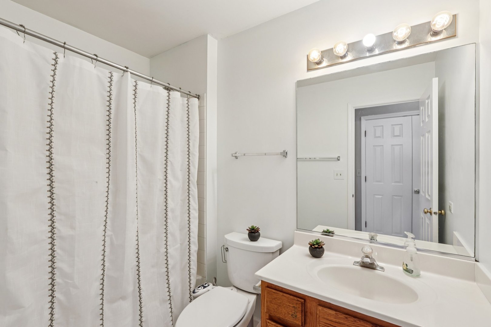 7503 Korbel Drive Gurnee, IL 60031 - Photo 15 of 42