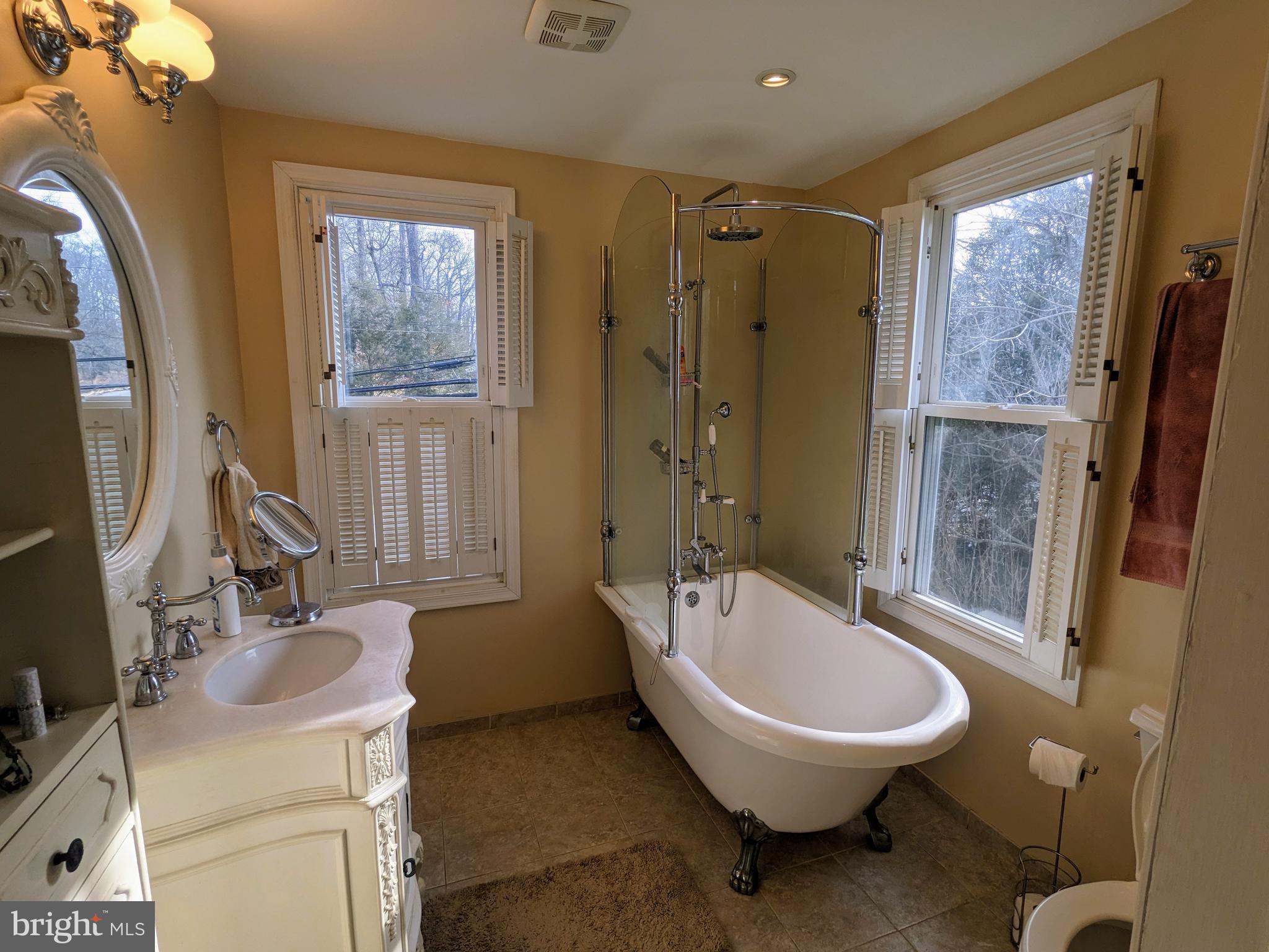 13122 Old Hanover Road Reisterstown, MD 21136 - Photo 17 of 31 Gallery Image 17