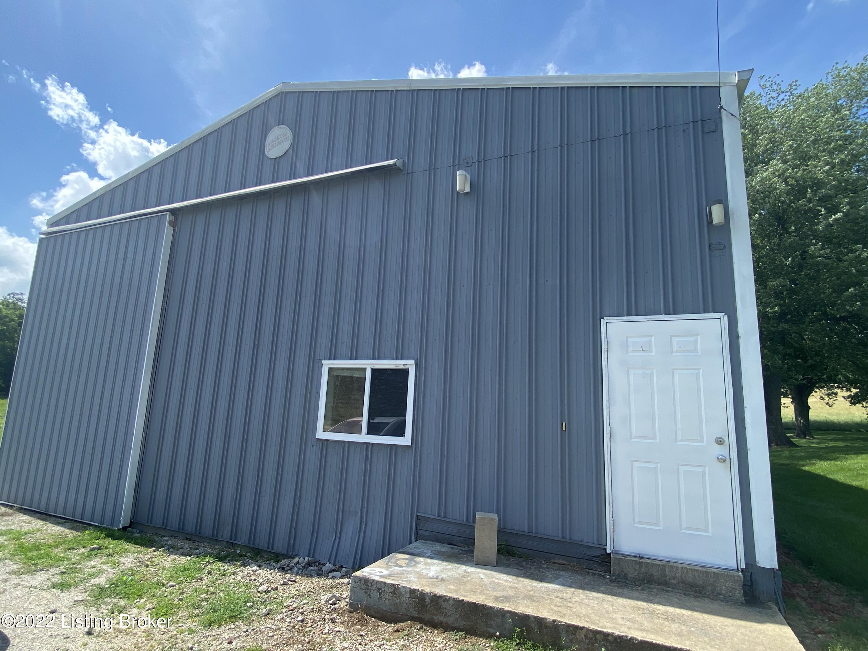 580 Sandy Hill Road Guston, KY 40142 - Photo 9 of 39 DEE86F3C-423B-42A6-A7C6-A26213FC1D48