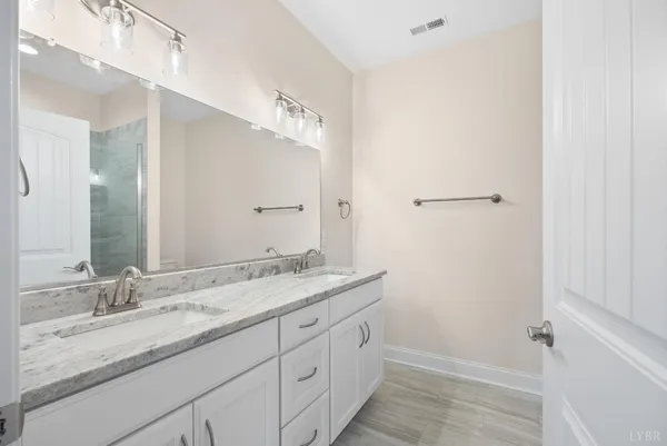 $404,900 | 180 Villa Oak Circle, Bedford, VA 24523