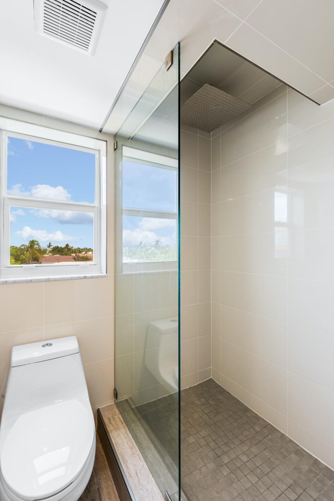 777 Jeffery Street, Unit 301 Boca Raton, FL 33487 - Photo 19 of 22 Master Bath