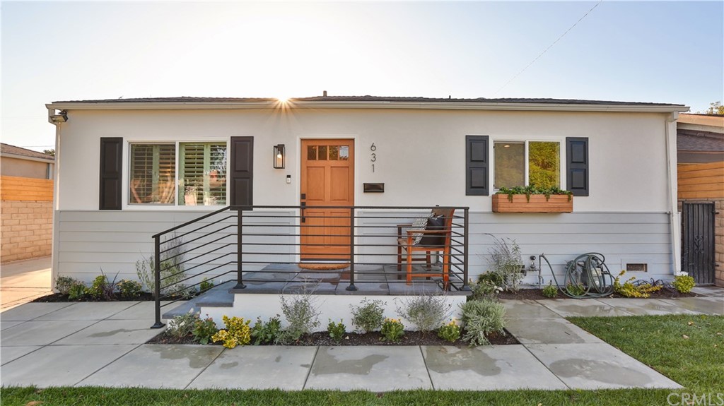 631 North Maple Street Burbank, CA 91505 - Photo 2 of 33