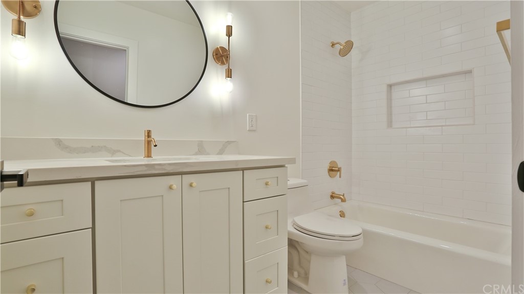 631 North Maple Street Burbank, CA 91505 - Photo 16 of 33