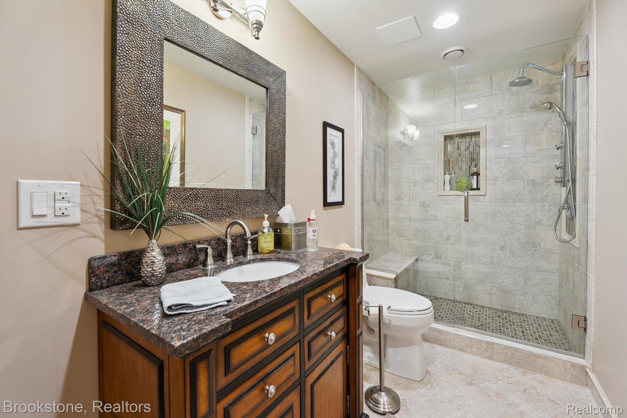 3628 Winding Brk Circle Rochester, MI 48309 - Photo 40 of 57 Full bathroom in basement
