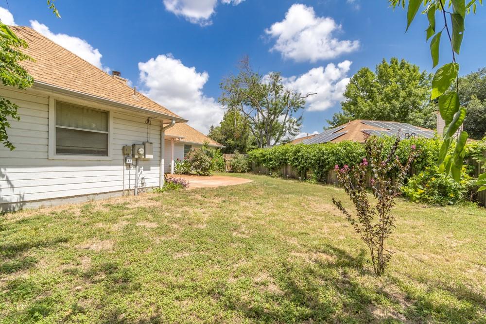2411 Raintree Path Round Rock, TX 78664 - Photo 28 of 28 a view of backyard of a house