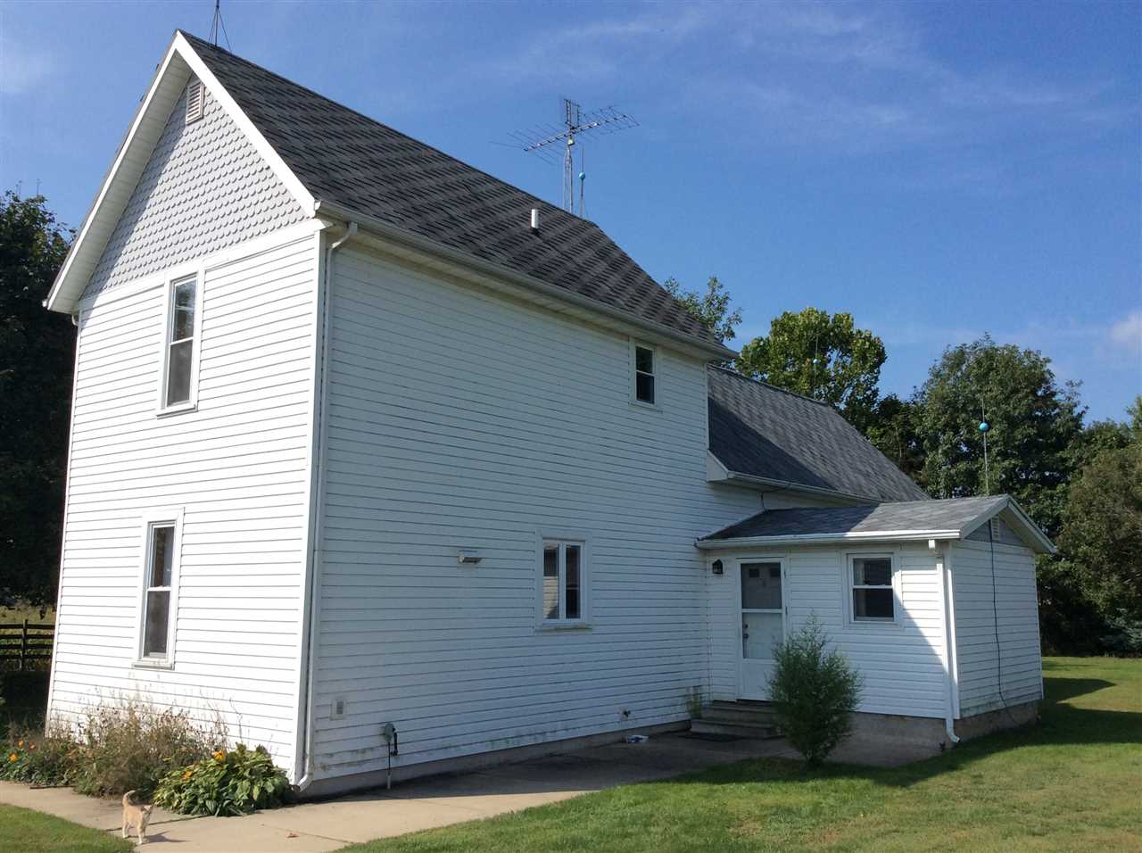 2530 East 400 South Rochester, IN 46975 - Photo 3 of 8