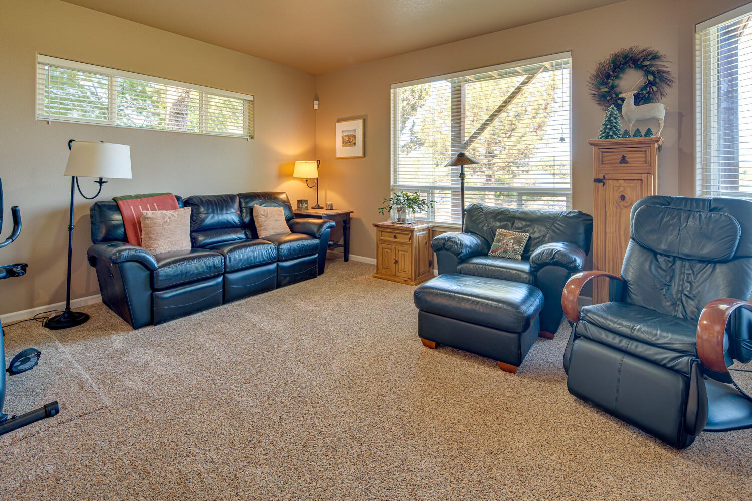 61542 Ward Road Bend, OR 97702 - Photo 20 of 65 Den/media room.