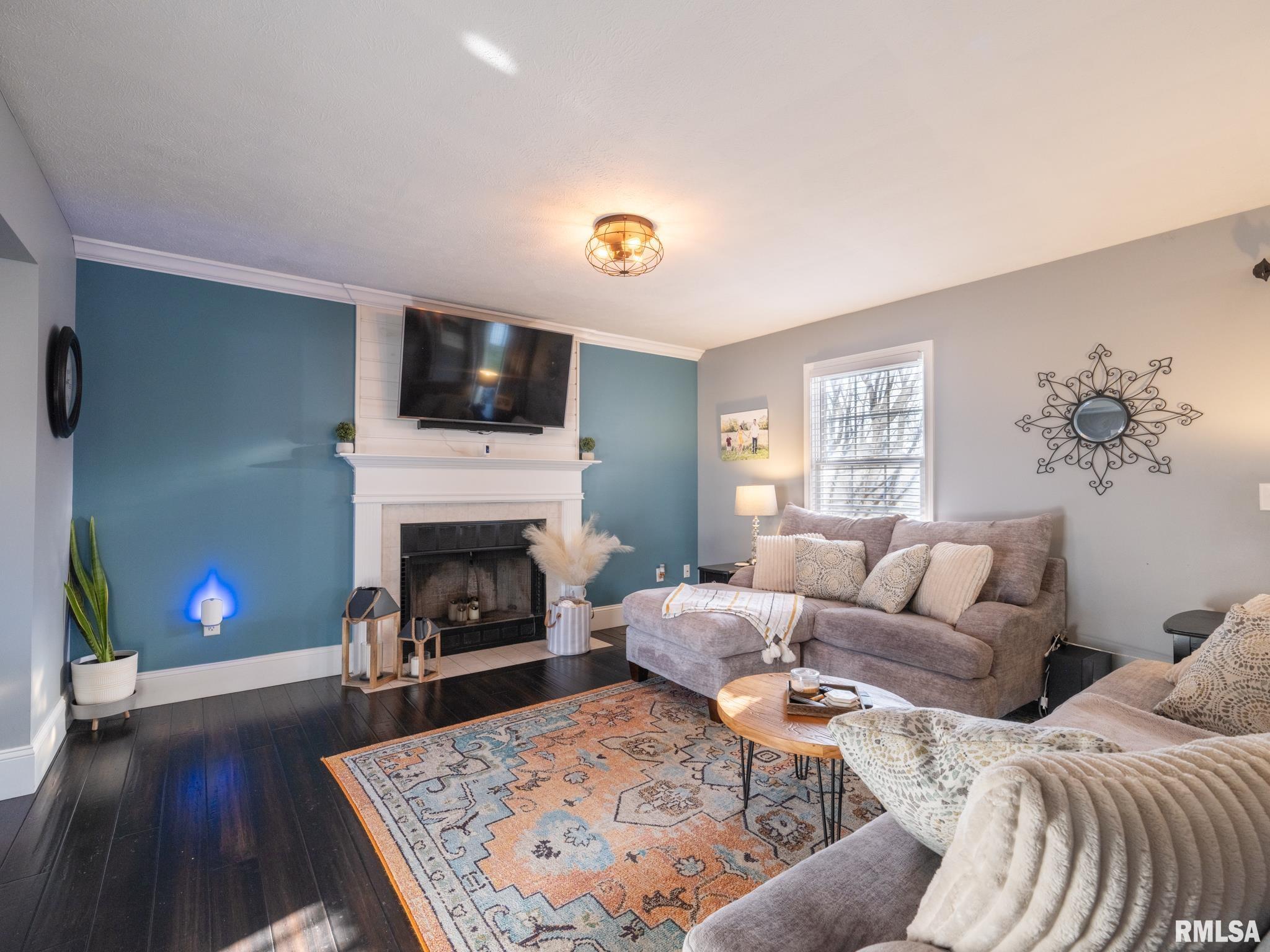 1400 Oak Ridge Washington, IL 61571 - Photo 9 of 56 Gallery Image 9