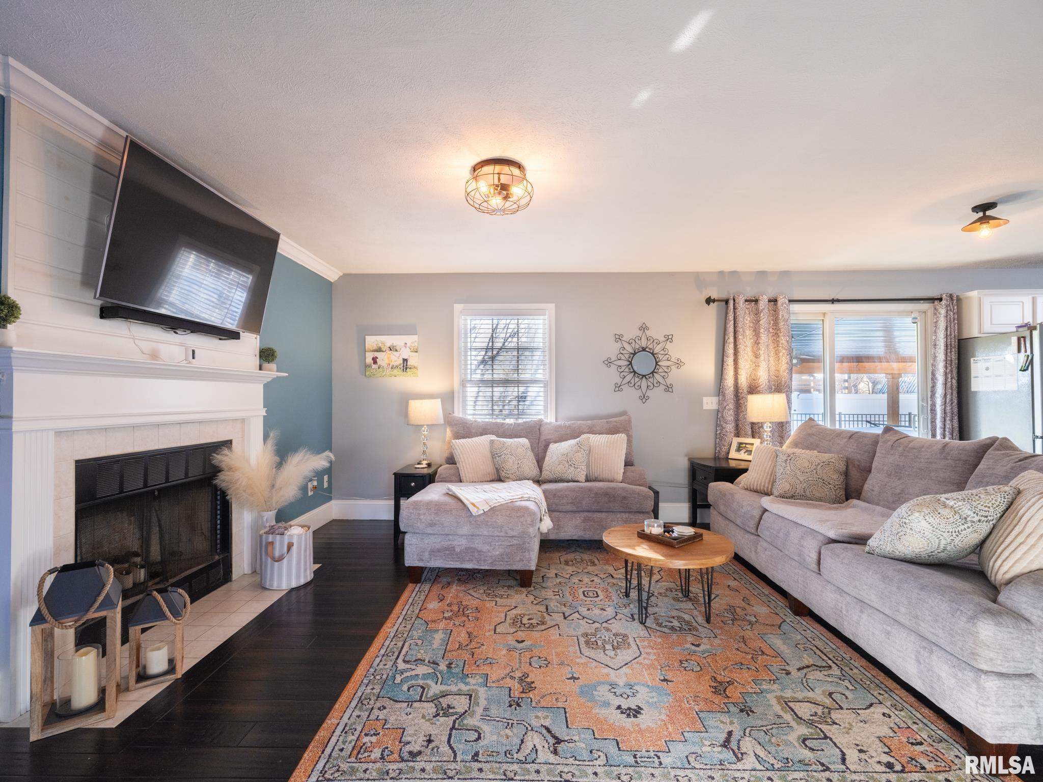 1400 Oak Ridge Washington, IL 61571 - Photo 10 of 56 Gallery Image 10