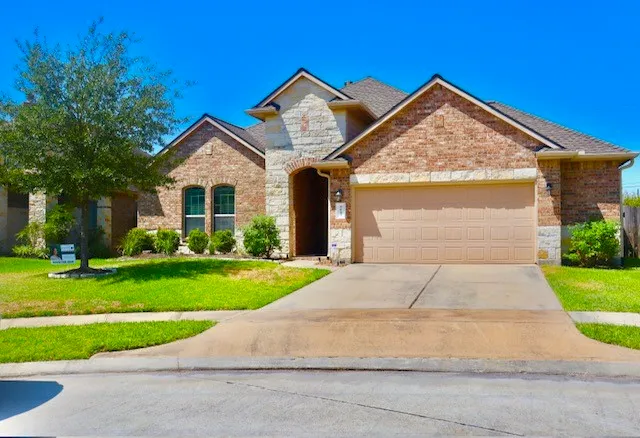 $2,700 | 5627 South Denham Ridge Lane, Spring, TX 77389