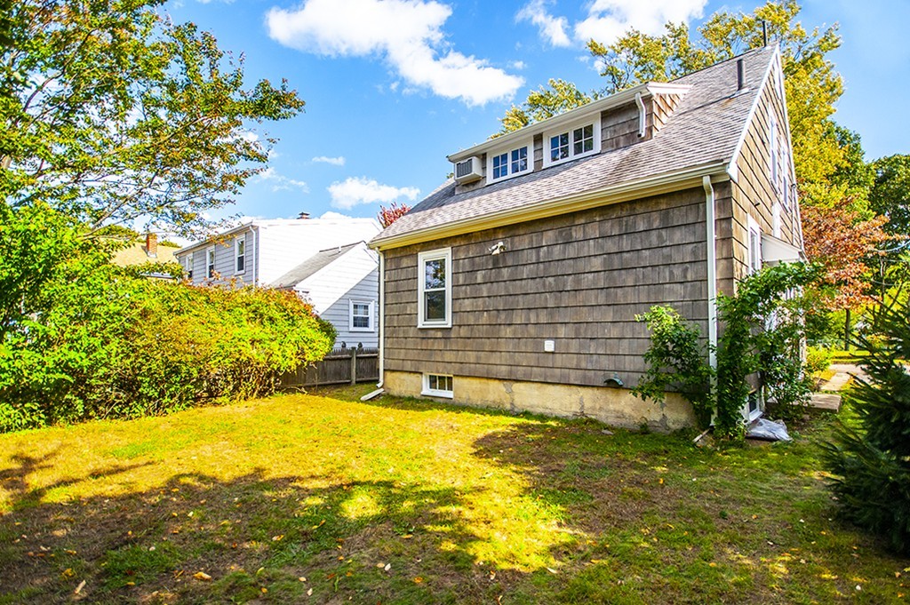 28 Ridgeway Street Quincy, MA 02170 - Photo 17 of 20 Gallery Image 17