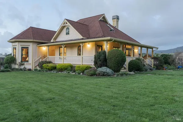 $2,400,000 | 43700 Mountain View Road, Manchester, CA 95459