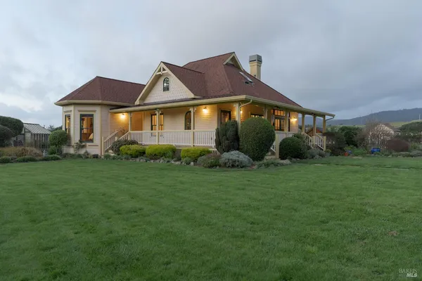 $2,400,000 | 43700 Mountain View Road, Manchester, CA 95459