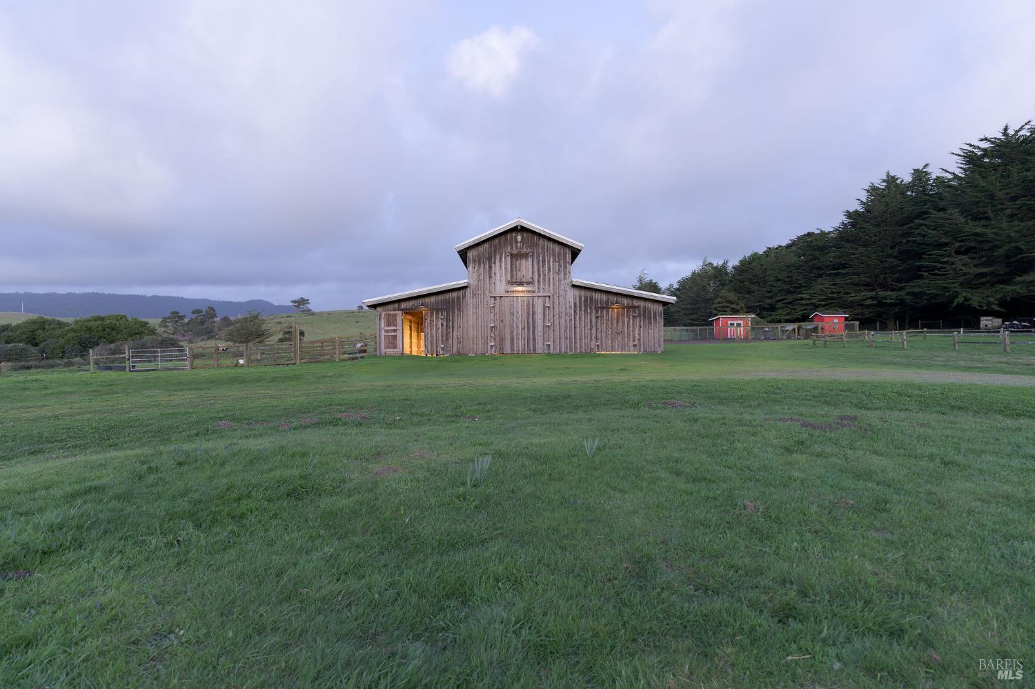 43700 Mountain View Road Manchester, CA 95459 - Photo 76 of 88