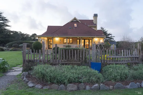 $2,400,000 | 43700 Mountain View Road, Manchester, CA 95459