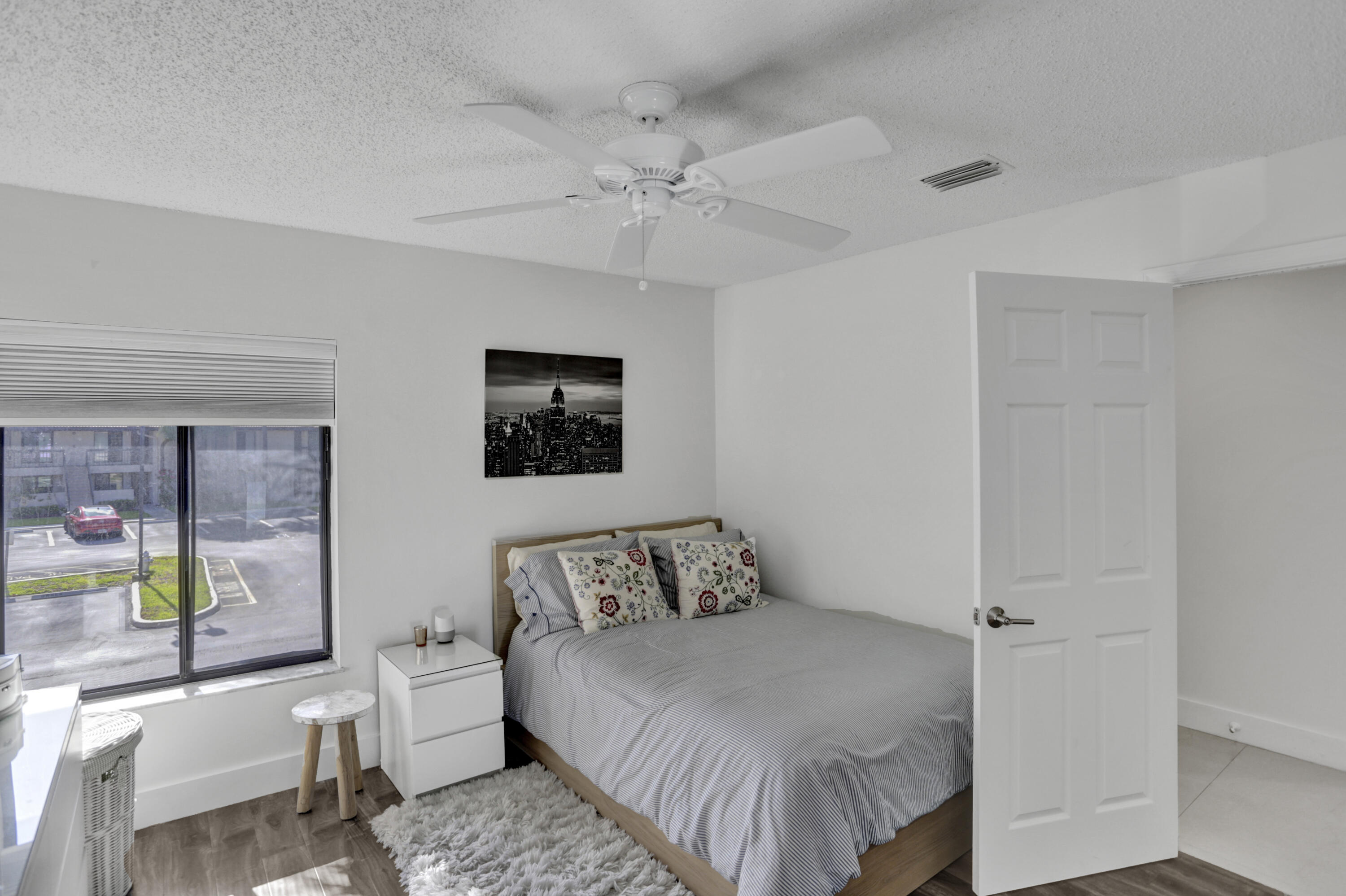 300 East Club Circle, Unit 204 Boca Raton, FL 33487 - Photo 29 of 39 2nd Bedroom