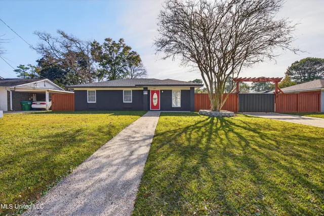 $179,000 | 4802 Lanier Avenue, Pascagoula, MS 39581