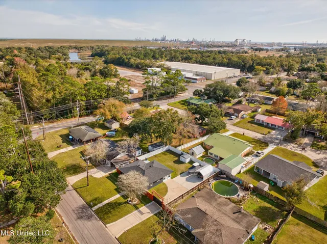 $179,000 | 4802 Lanier Avenue, Pascagoula, MS 39581