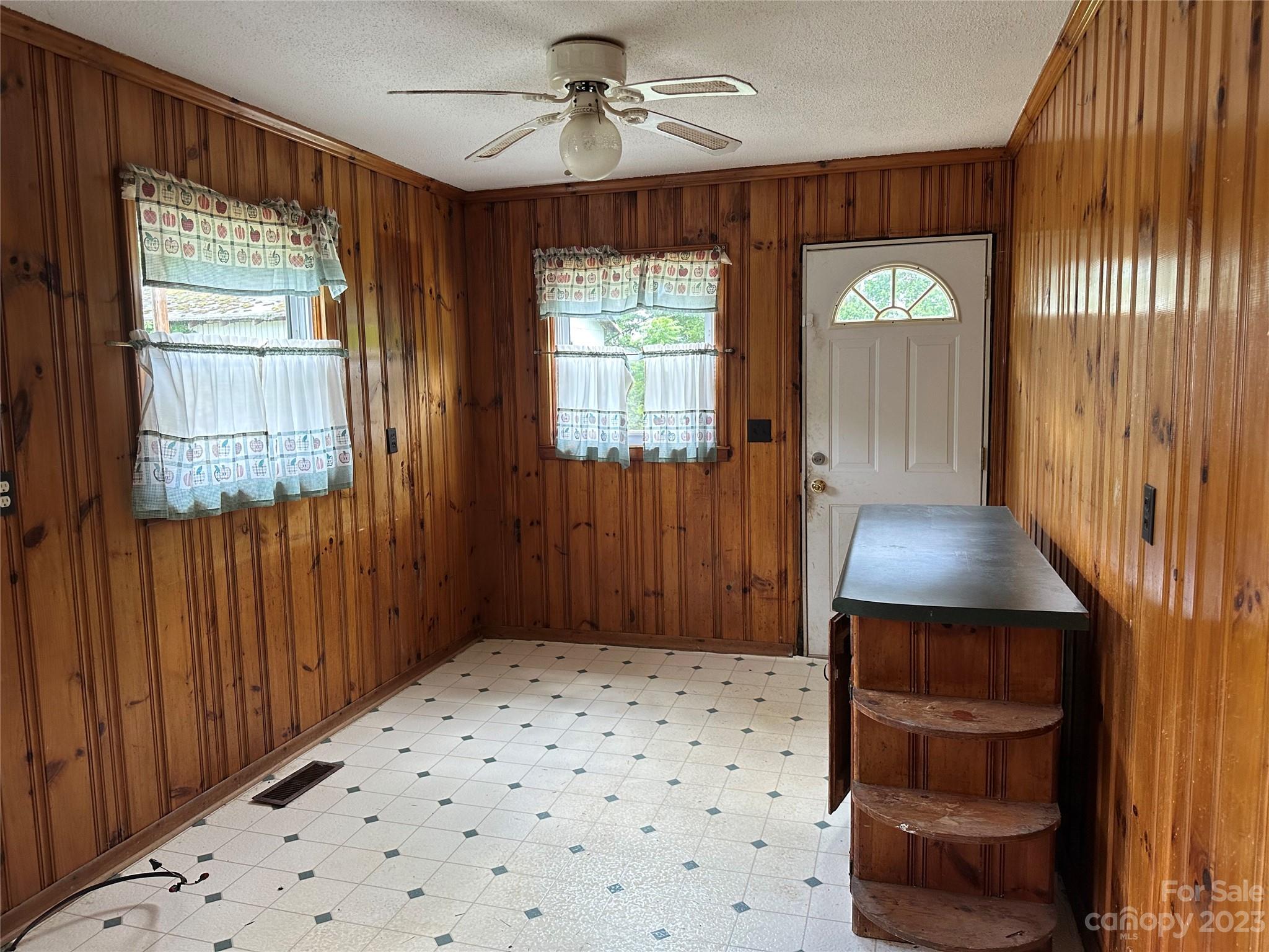 1610 Mayberry Road Dallas, NC 28034 - Photo 4 of 8 Gallery Image 4