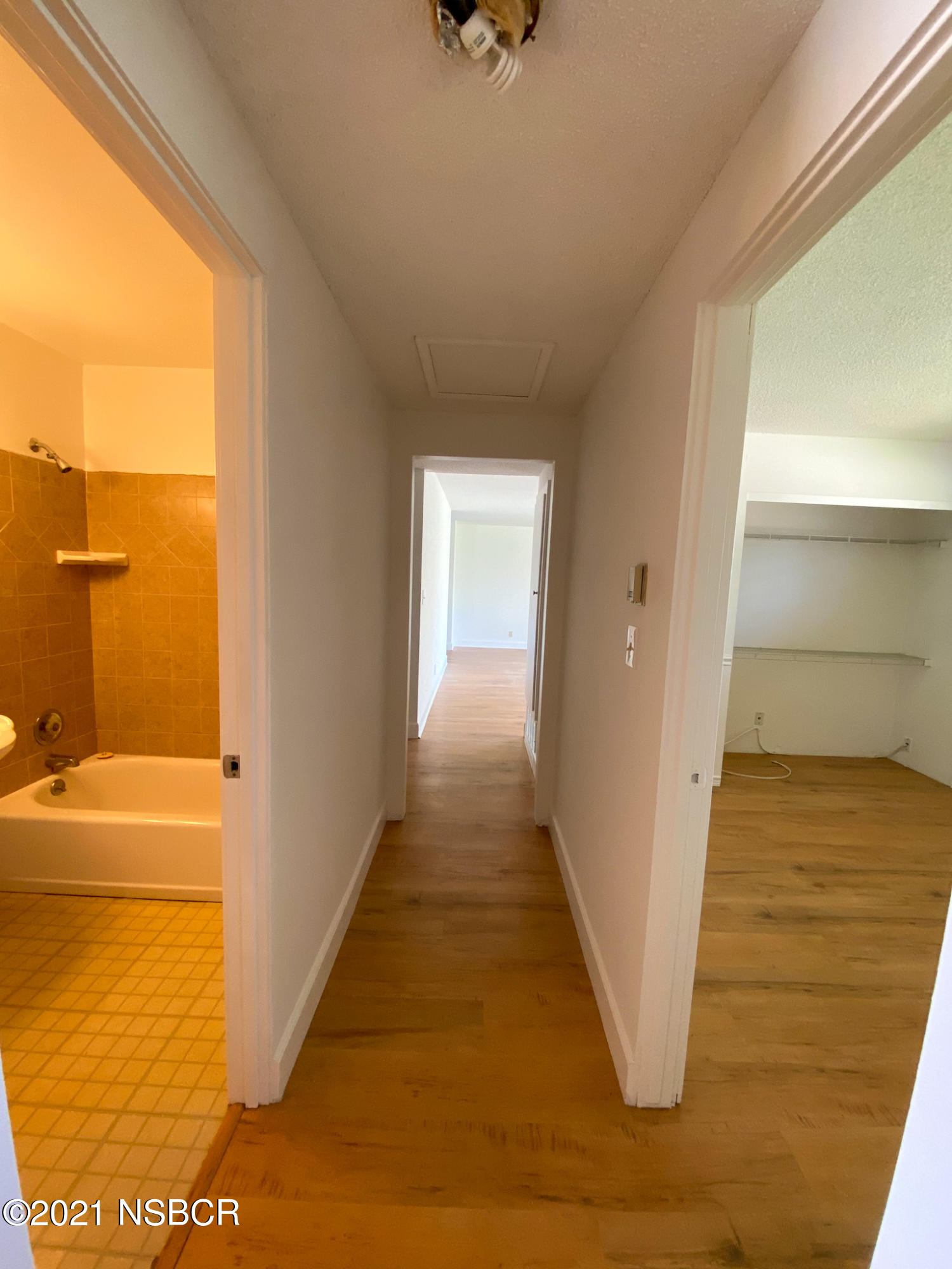 3941 Spica Way Lompoc, CA 93436 - Photo 8 of 24 a view of a bathroom