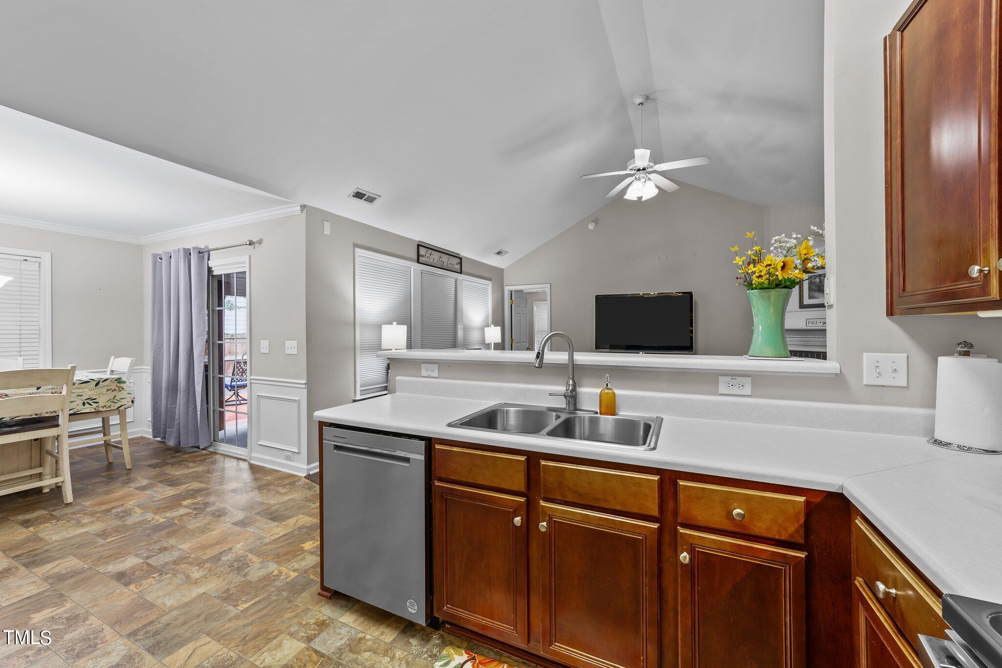 5629 Keowee Way Raleigh, NC 27616 - Photo 13 of 32 26-web-or-mls-VB4A2713