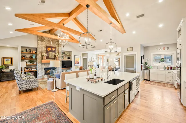 $695,000 | 140 Lakewood Drive, Lexington, TN 38351