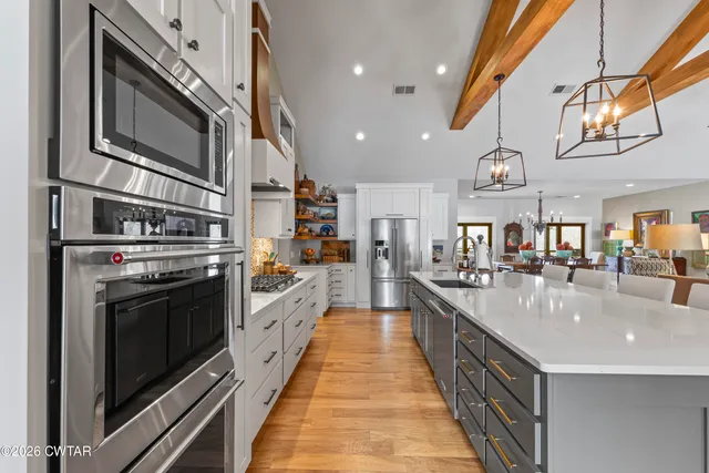 $695,000 | 140 Lakewood Drive, Lexington, TN 38351