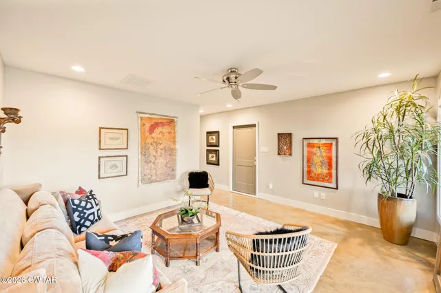 $695,000 | 140 Lakewood Drive, Lexington, TN 38351